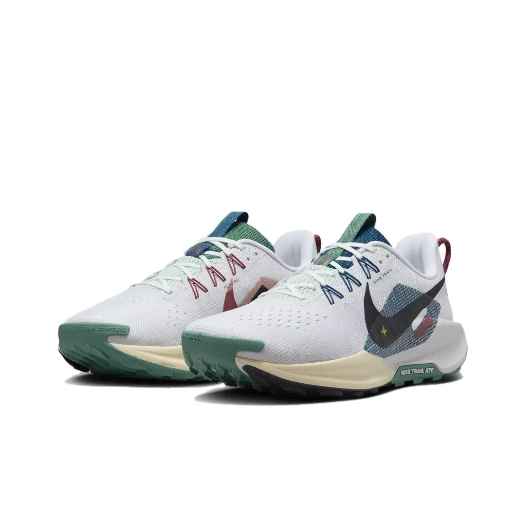 Nike Pegasus Trail 5 Lowحذاء  للرجال والنساء،  جري خفيف الوزن مبطن،