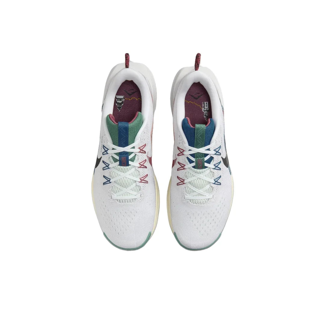 Nike Pegasus Trail 5 Lowحذاء  للرجال والنساء،  جري خفيف الوزن مبطن،